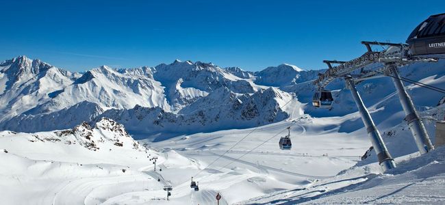 Larcher-Sport-Mode-Rent-Kaunertal-Kaunertaler-Gletscher-Gondelbahn-Abfahrt